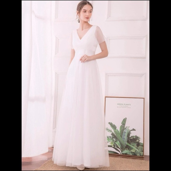 Elegant White Dress - Picture 14 of 15